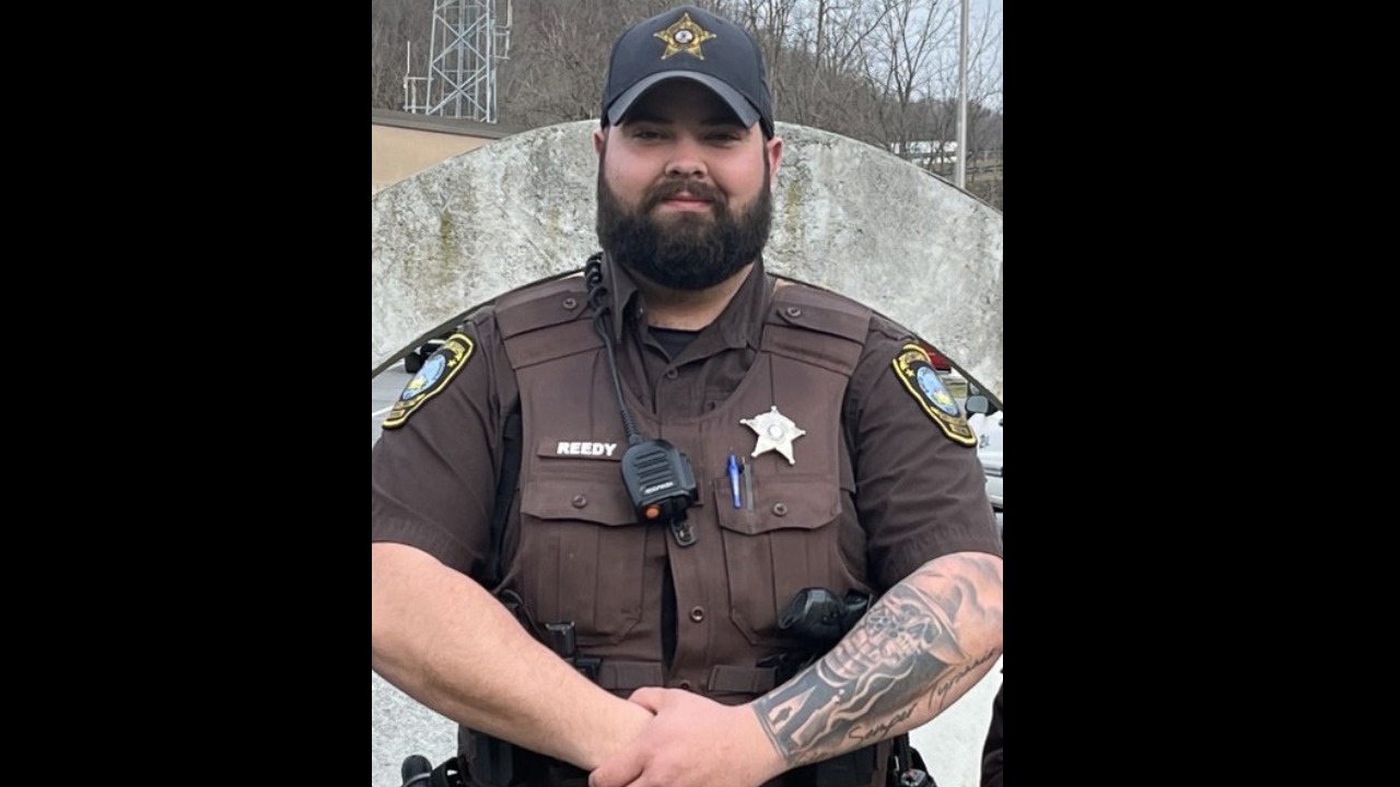 Please Support the Family of Fallen Deputy Hunter Dakota Reedy-Smyth County Hero